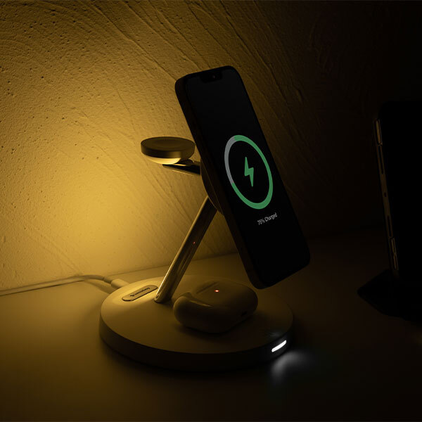 SwitchEasy MagPower 4-in-1 Magnetic Wireless Charging Stand - White