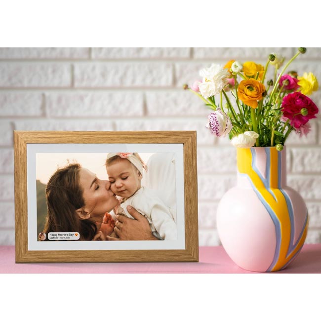 Frameo Smart Photo Frame - White Oak